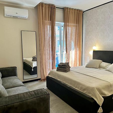 Golden Palm B&B Бари Экстерьер фото