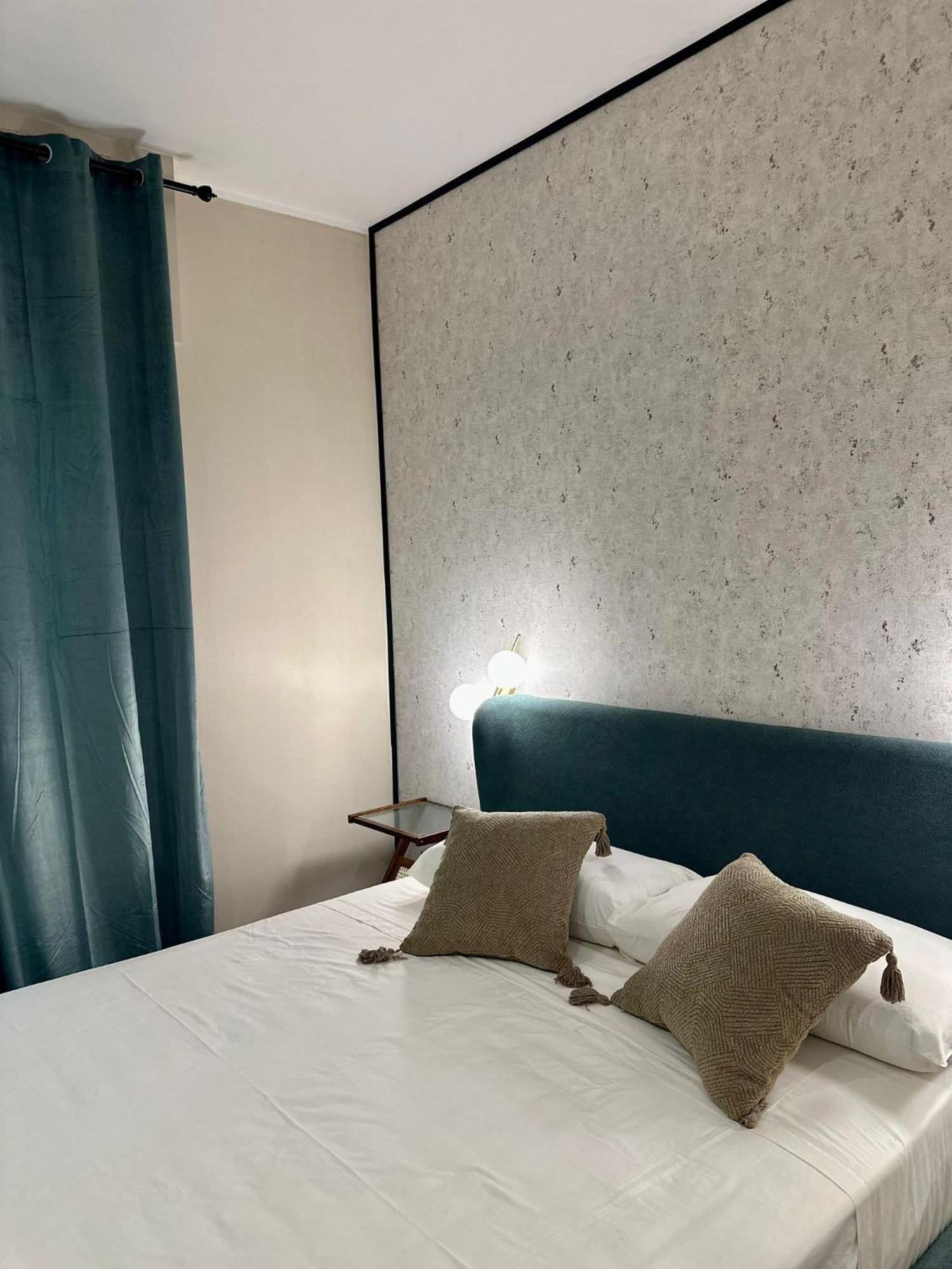 Golden Palm B&B Бари Экстерьер фото