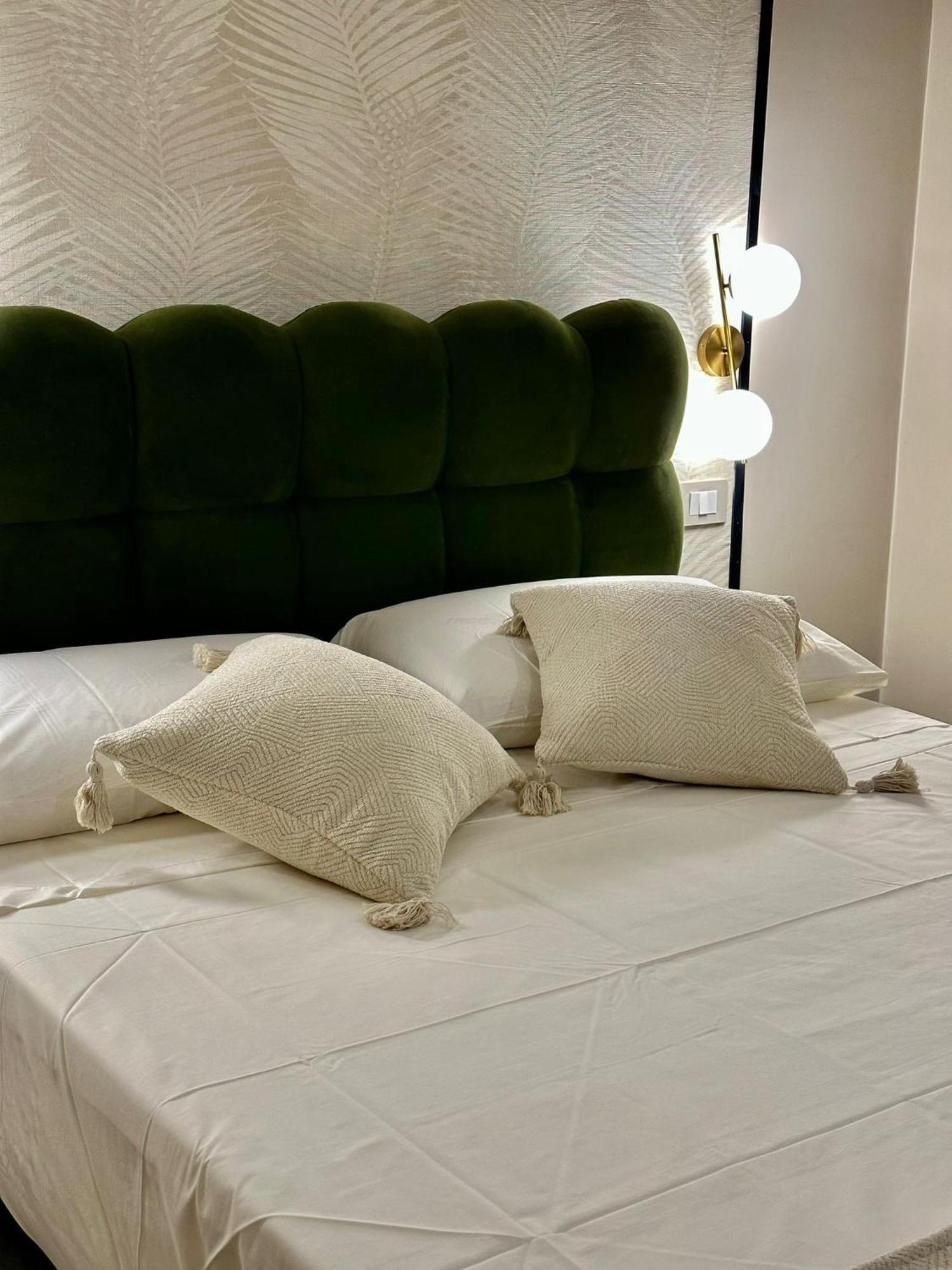 Golden Palm B&B Бари Экстерьер фото