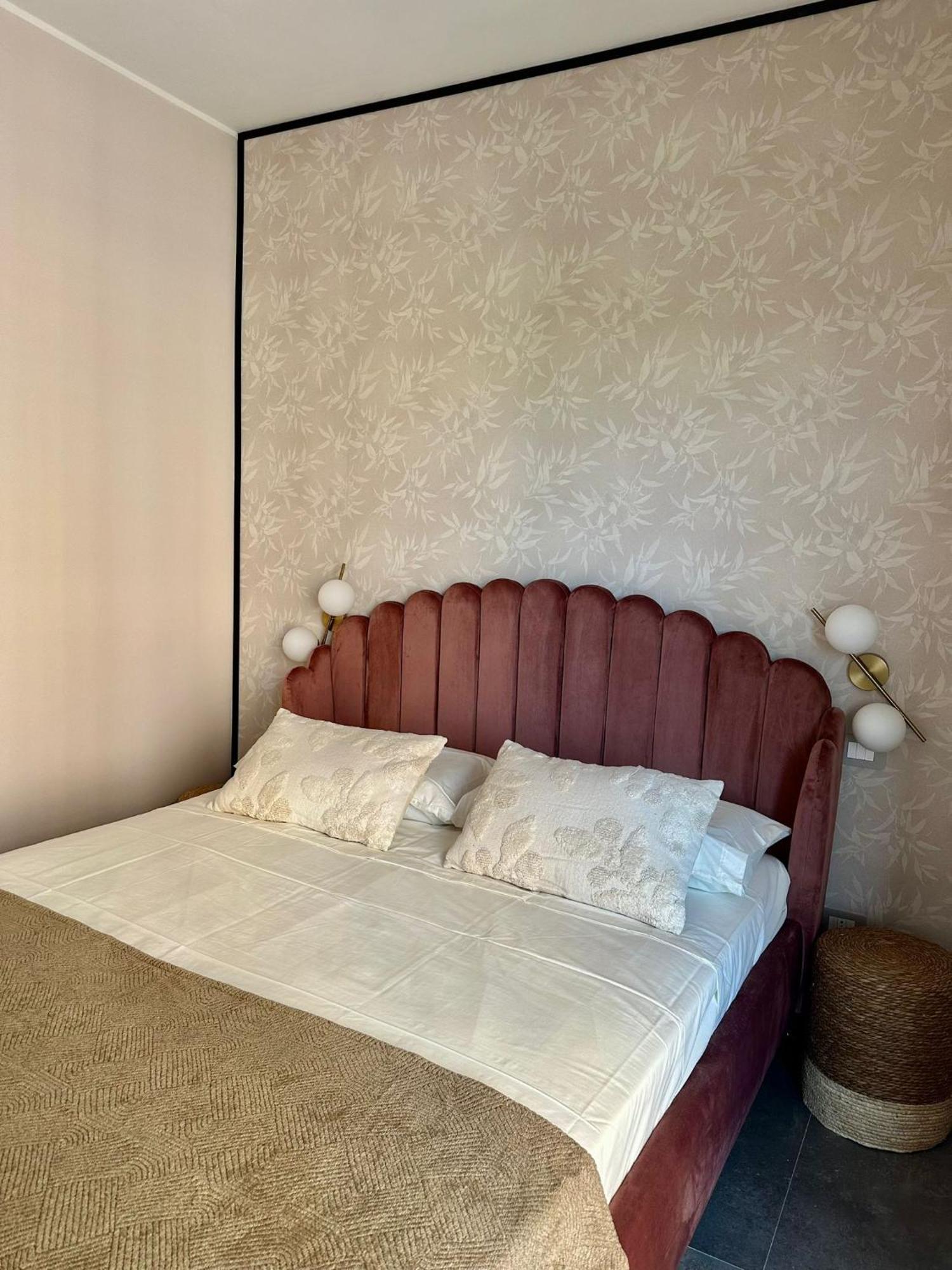 Golden Palm B&B Бари Экстерьер фото