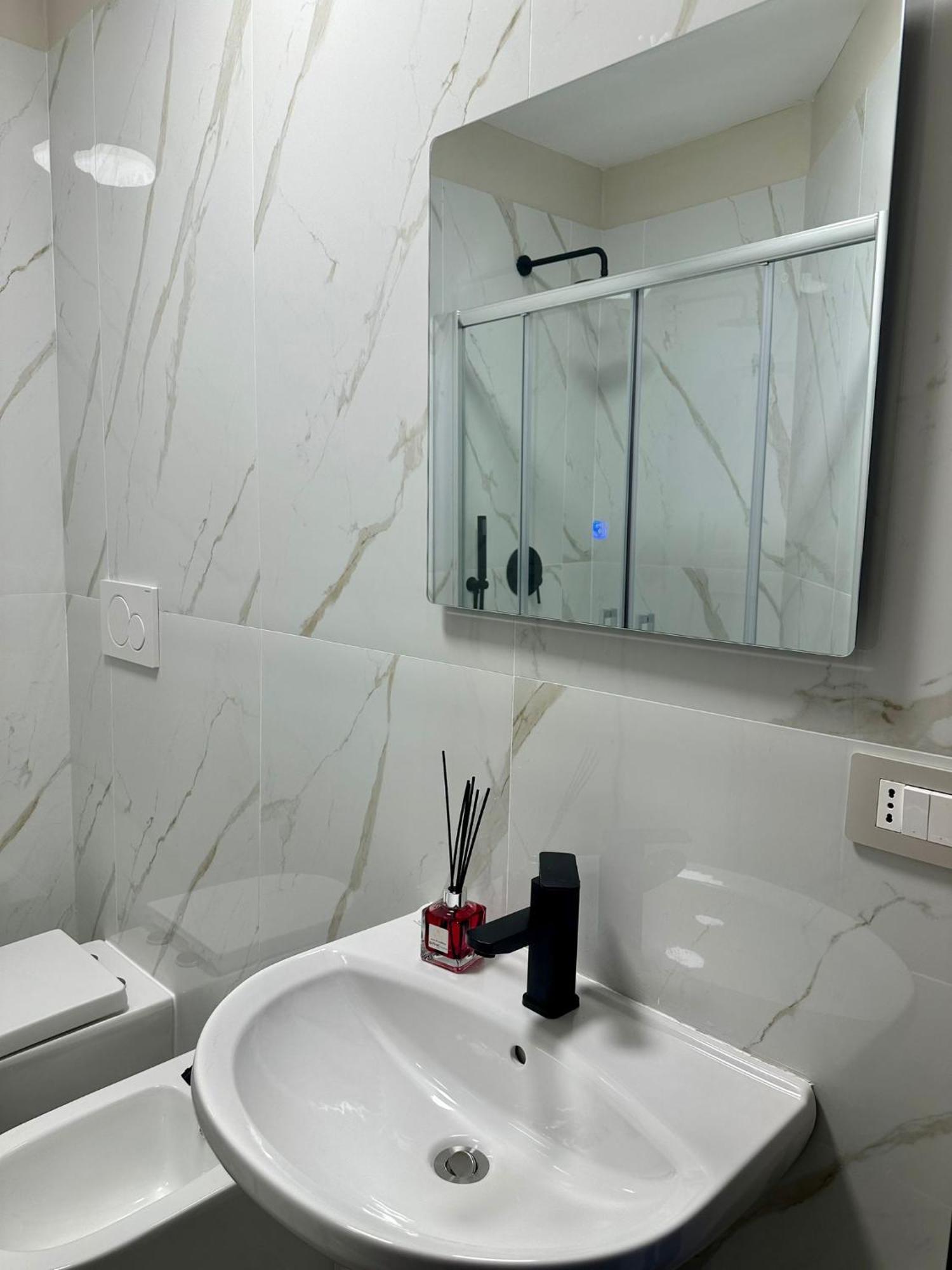 Golden Palm B&B Бари Экстерьер фото